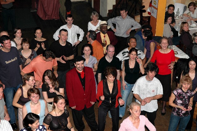 min 2006 11 21 latino 111